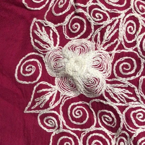 Boho red cotton embroidered cami top - Picture 3 of 14